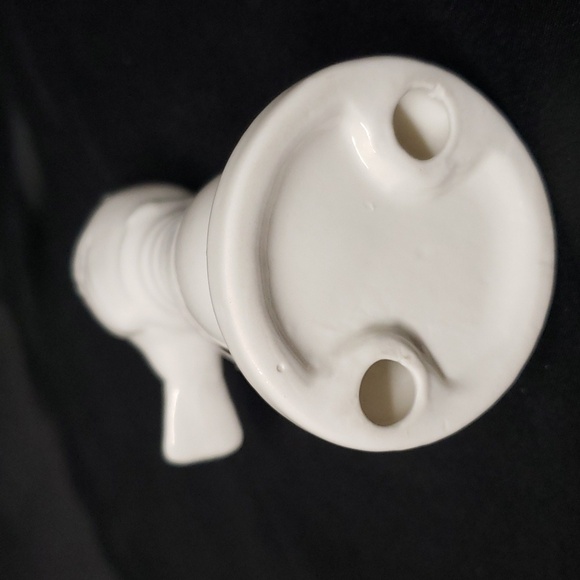 Young's NWT Ivory Ceramic Bird on Perch - Picture 4 of 5